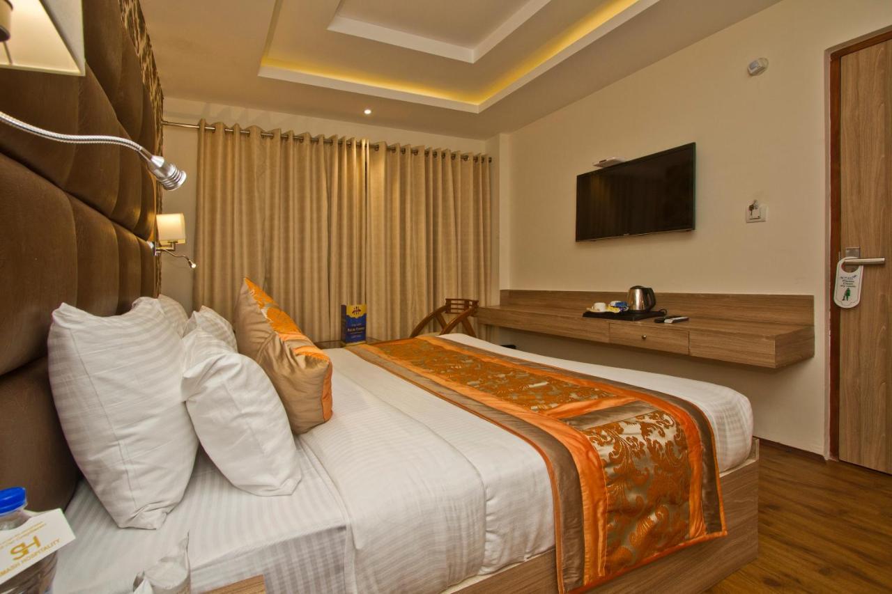 Avishi Greens Hotel 3*