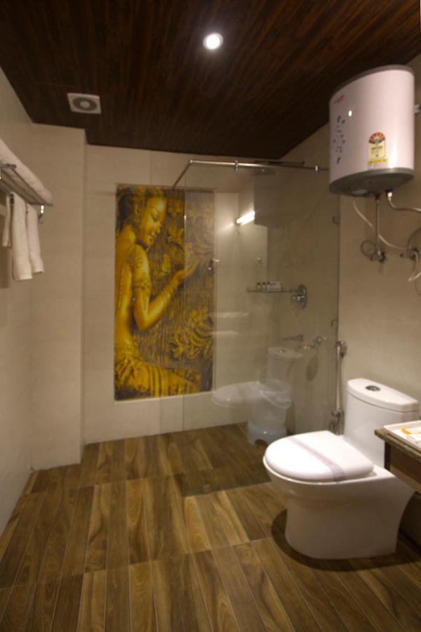 Hotel Avishi Greens 3*
