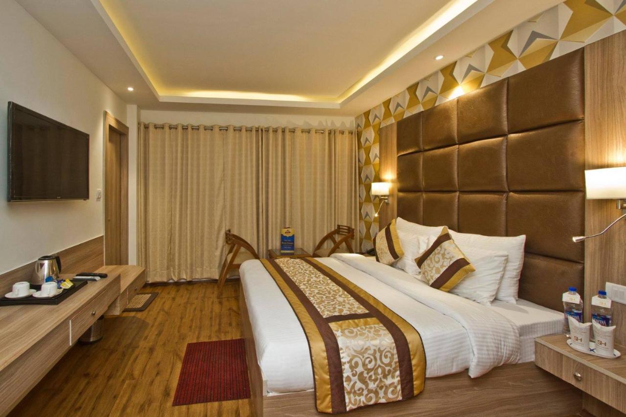 Avishi Greens Hotel