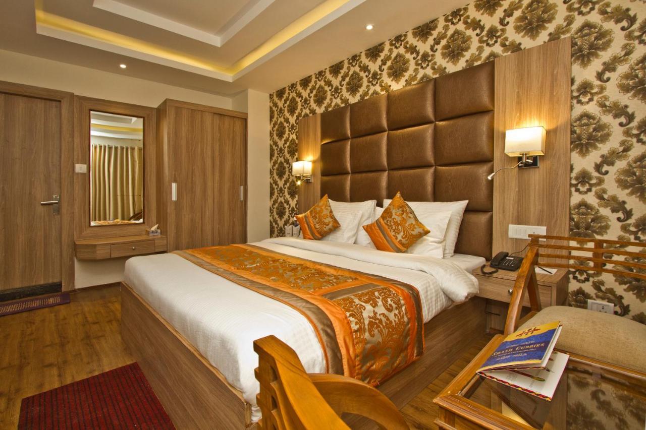 Hotel Avishi Greens 3*