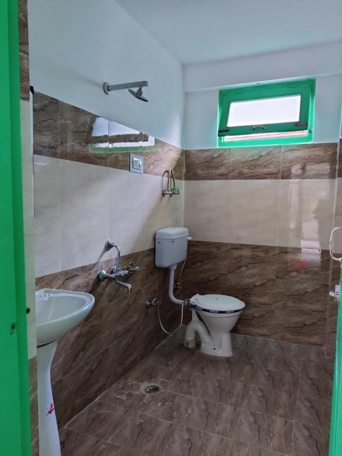 Safar Hostel *