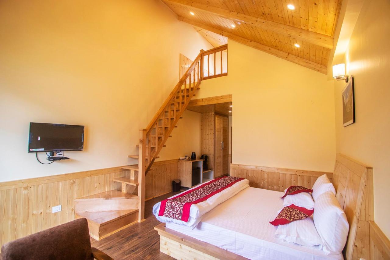 Hotel Green Hills,