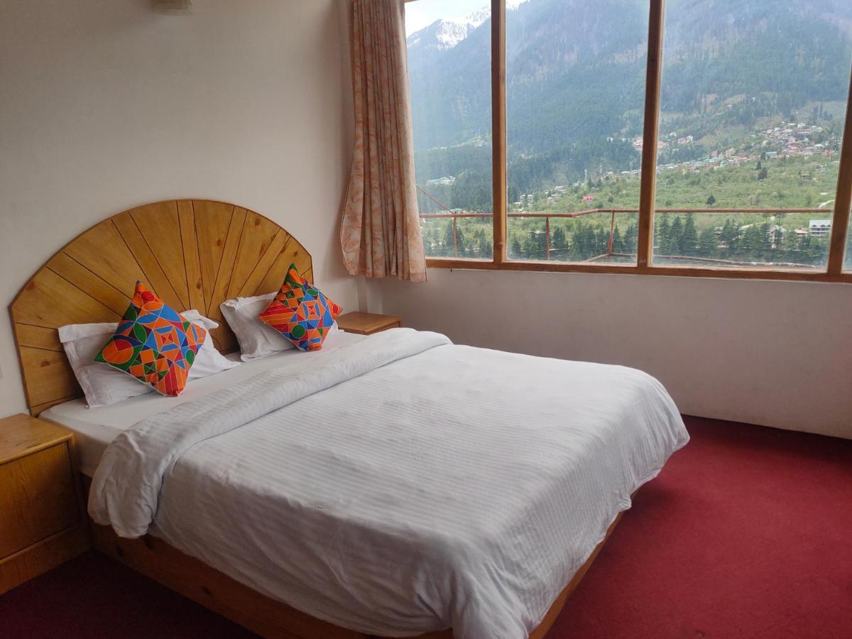 Bhrigu Hotel 3*
