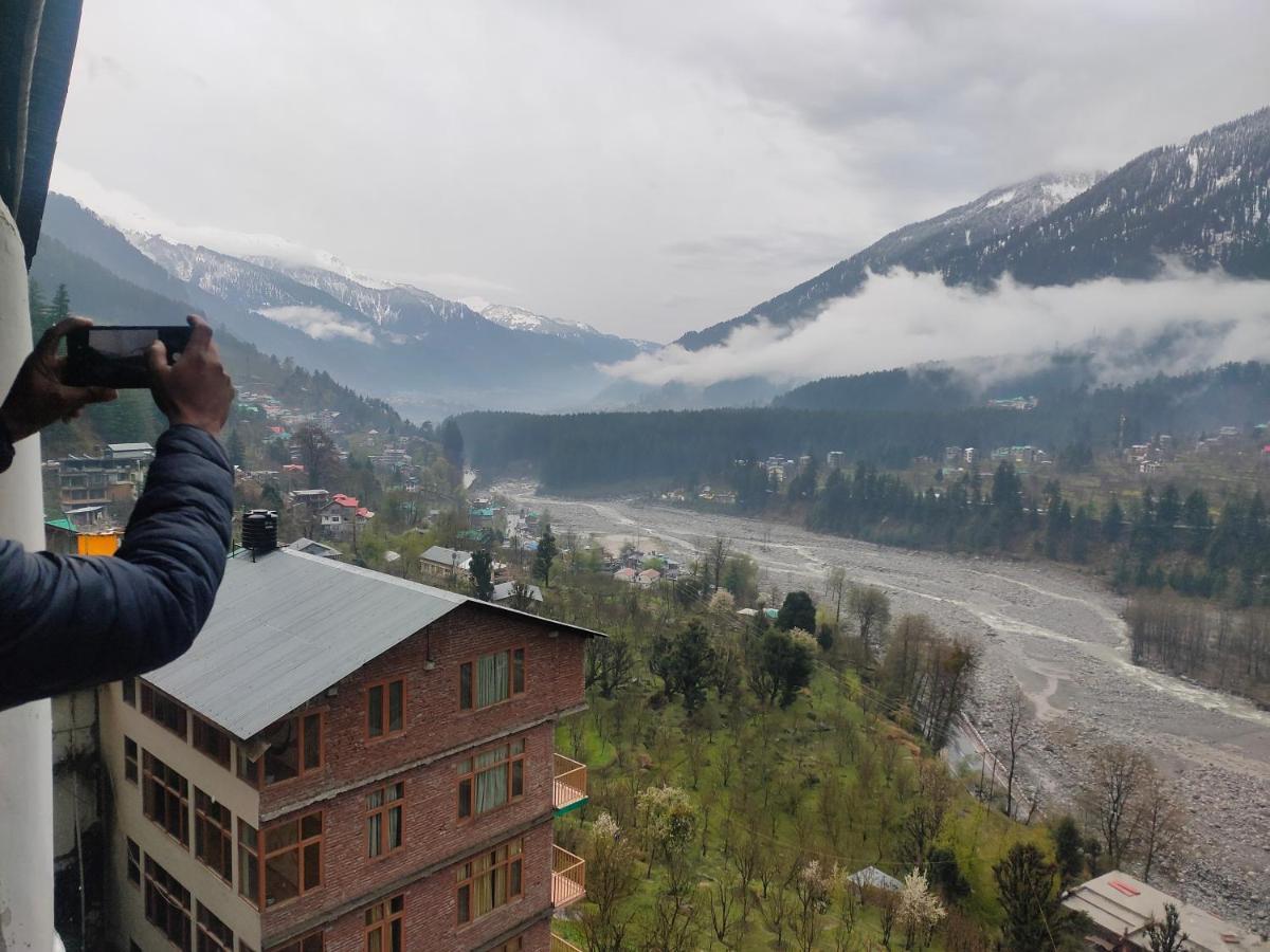 Hotel Bhrigu 3*