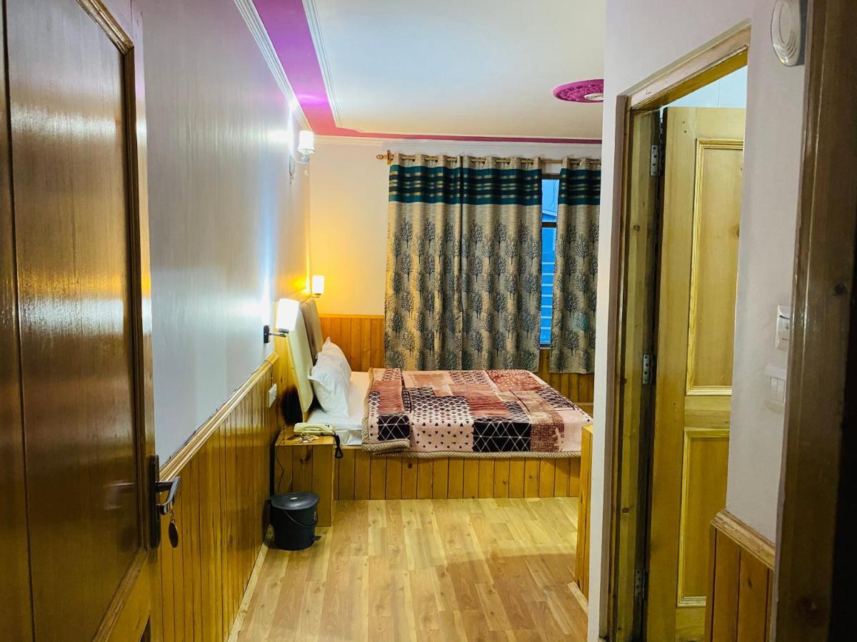 Apple Hotel Manali (Himachal Pradesh)