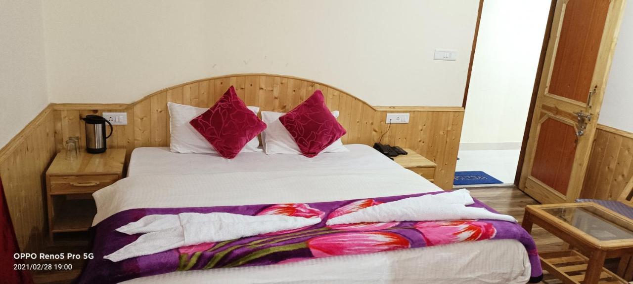 Hotel Pink Bud Manali (Himachal Pradesh)