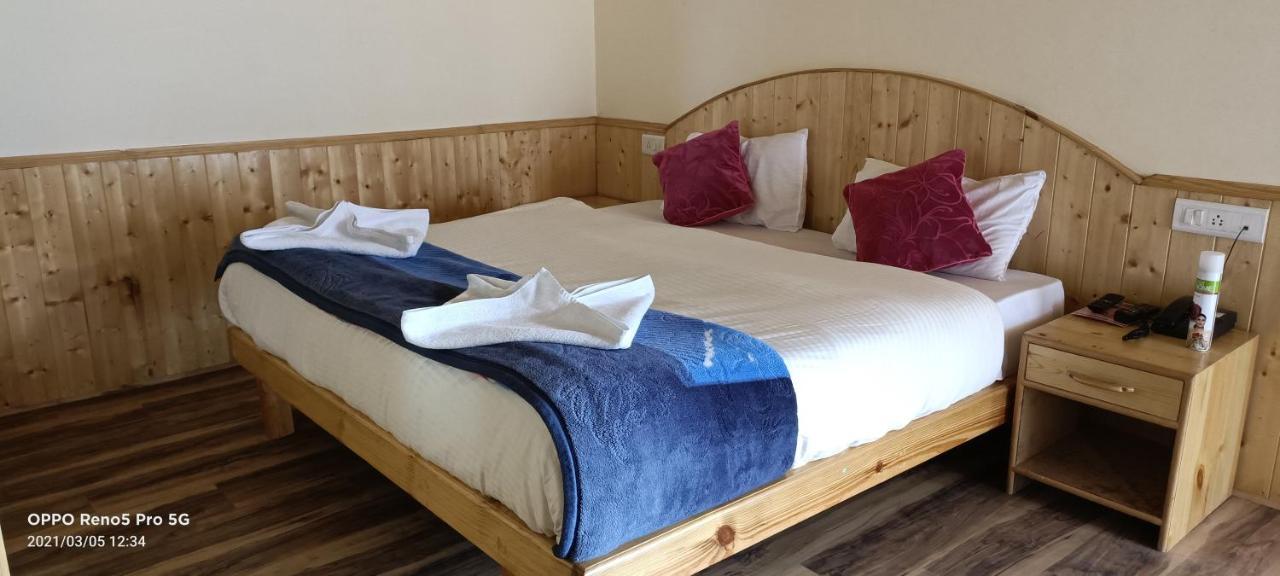 Hotel Pink Bud Manali (Himachal Pradesh)