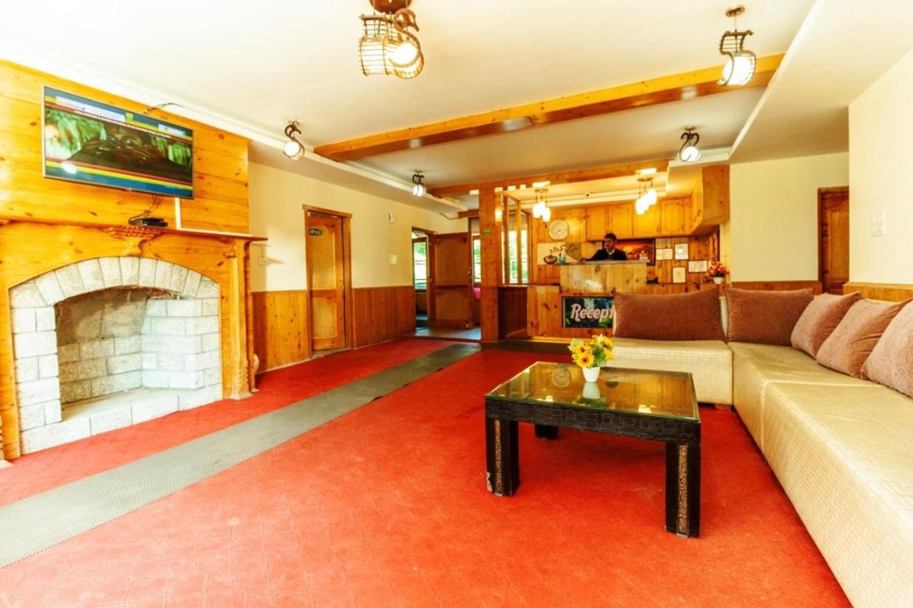 Golden Meadows Hotel