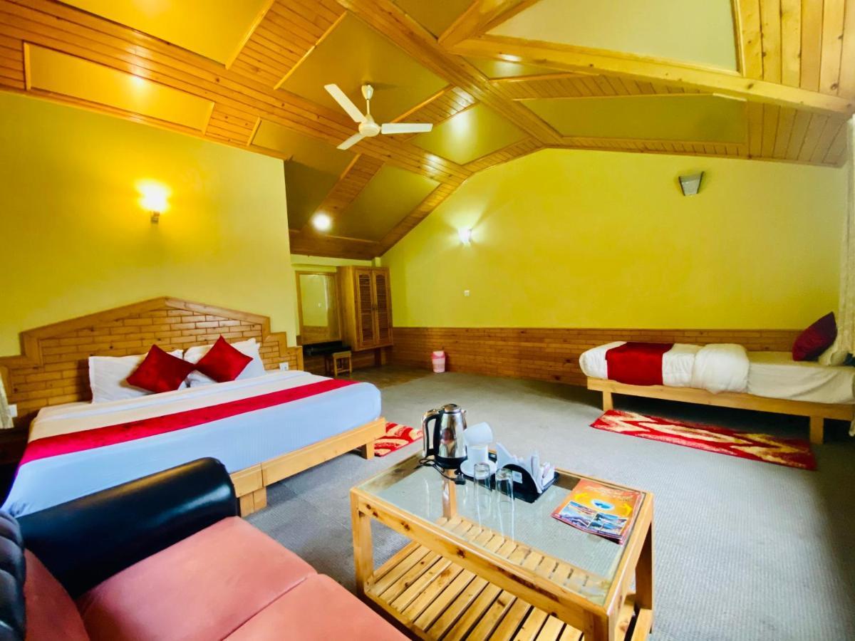 Hotel Hollywood Hotel Manali (Himachal Pradesh)