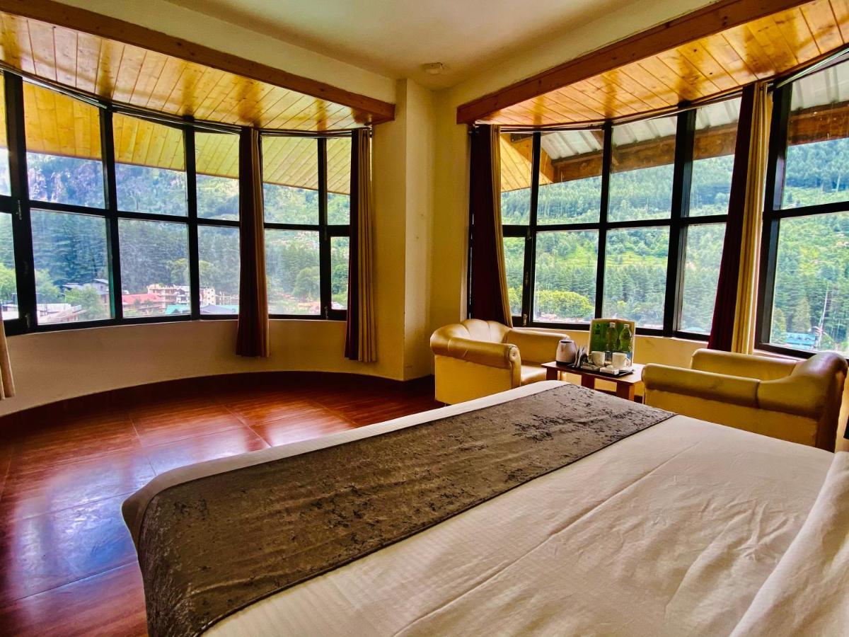 Hadimba Palace - Near Mall Road Hostel *