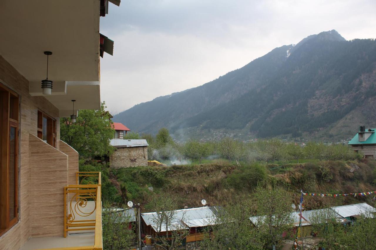 Manalsu *