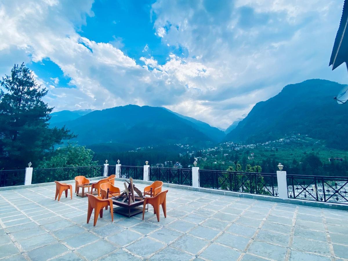 Hotel Hollywood Hotel Manali (Himachal Pradesh)