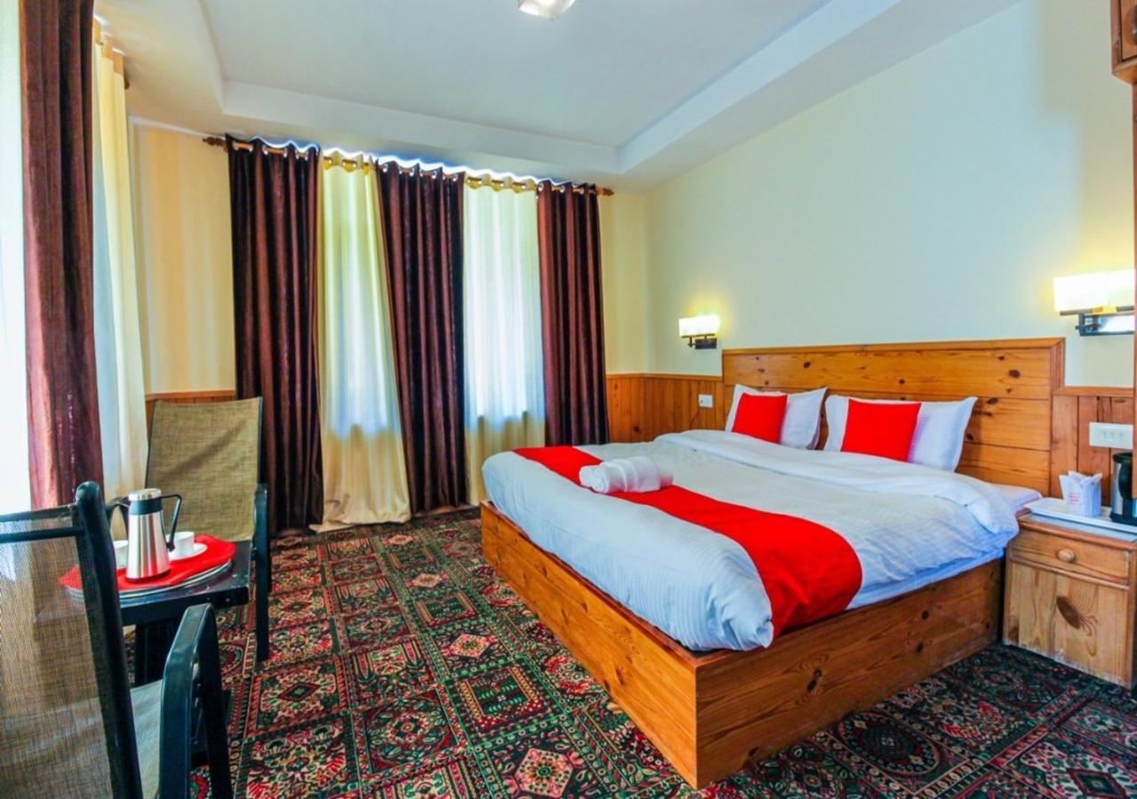 Golden Meadows Hotel
