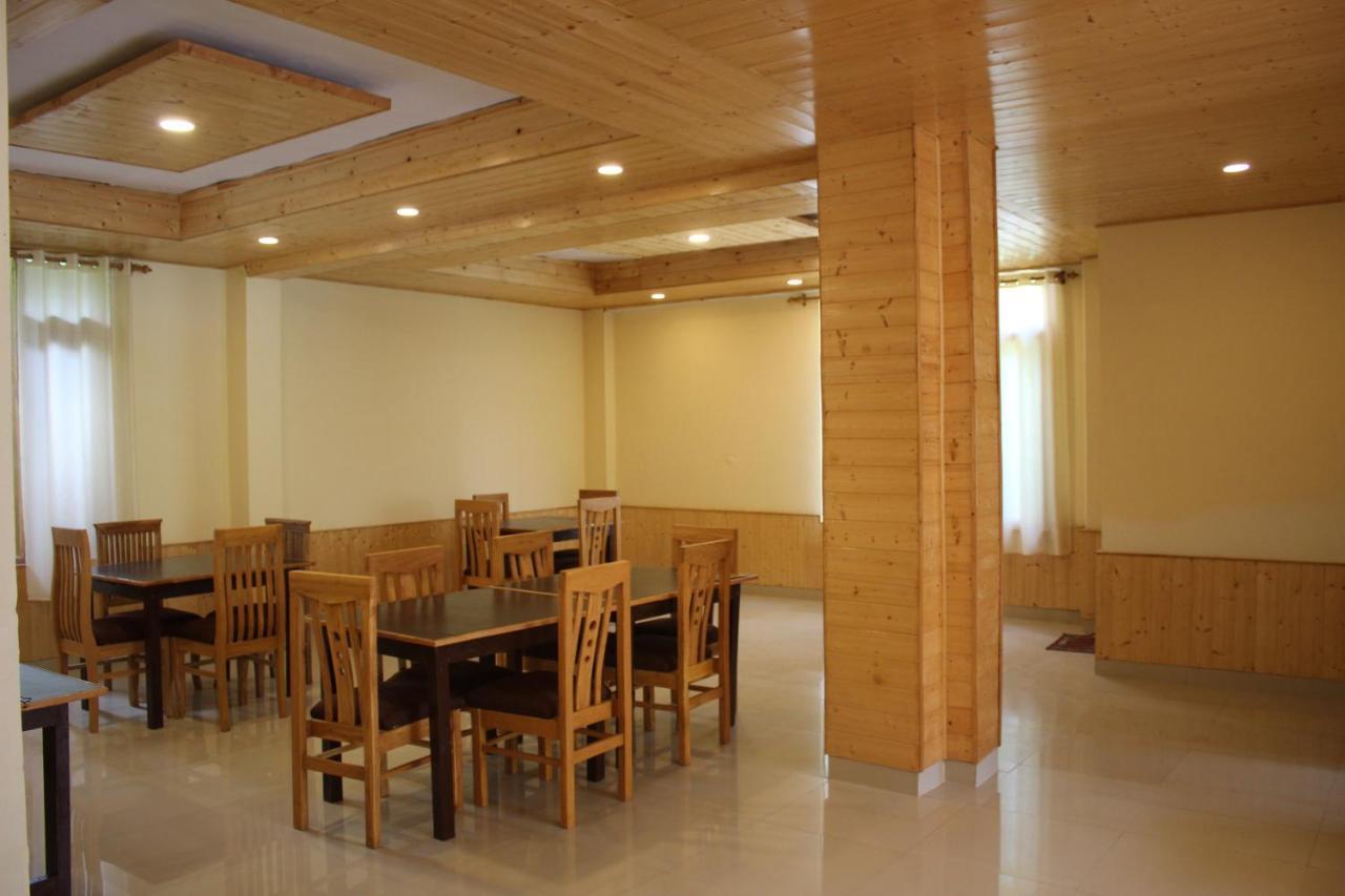 Manalsu * Manali (Himachal Pradesh)