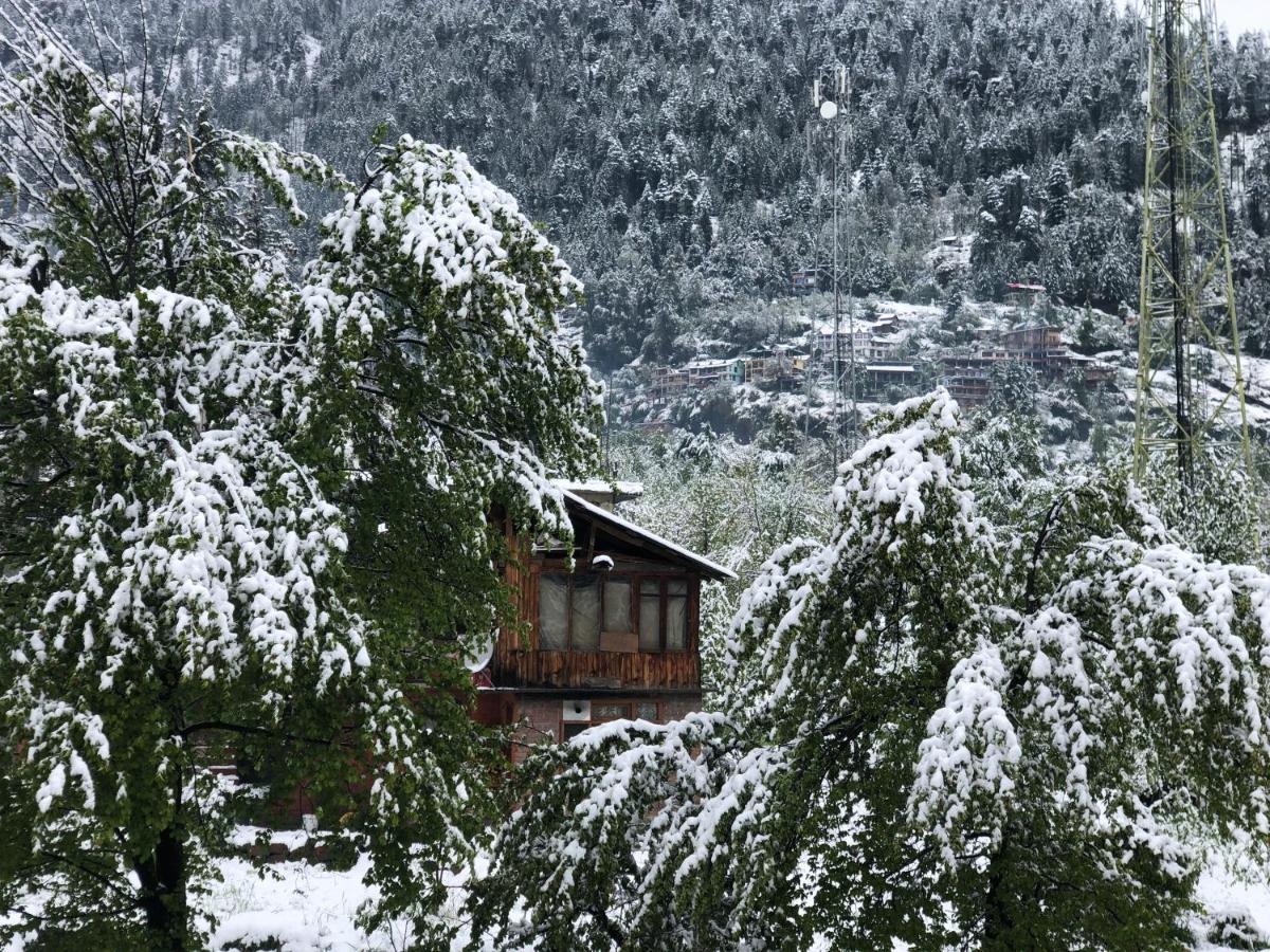 Red House Cafe And Hotel Manali (Himachal Pradesh)