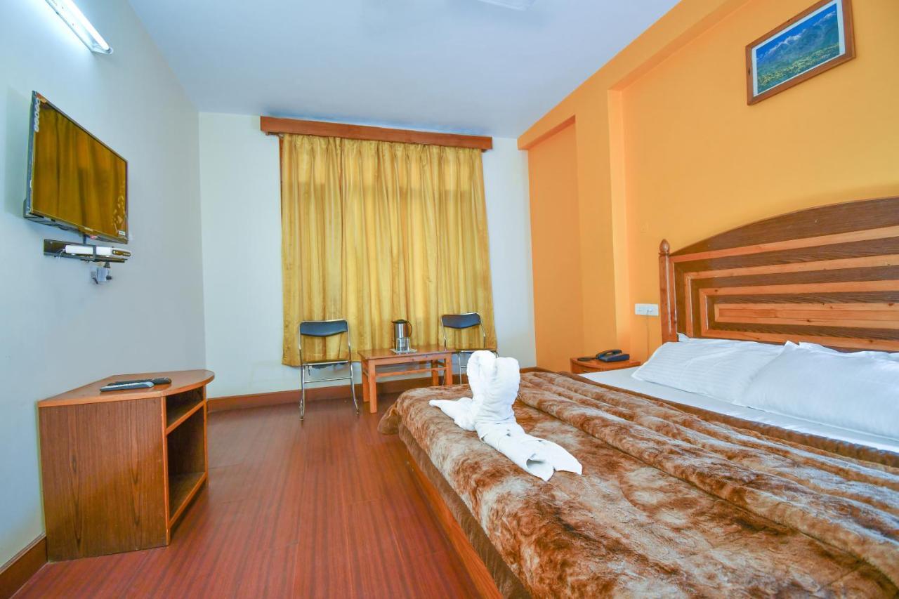 Adarsh Annexe Manali (Himachal Pradesh)