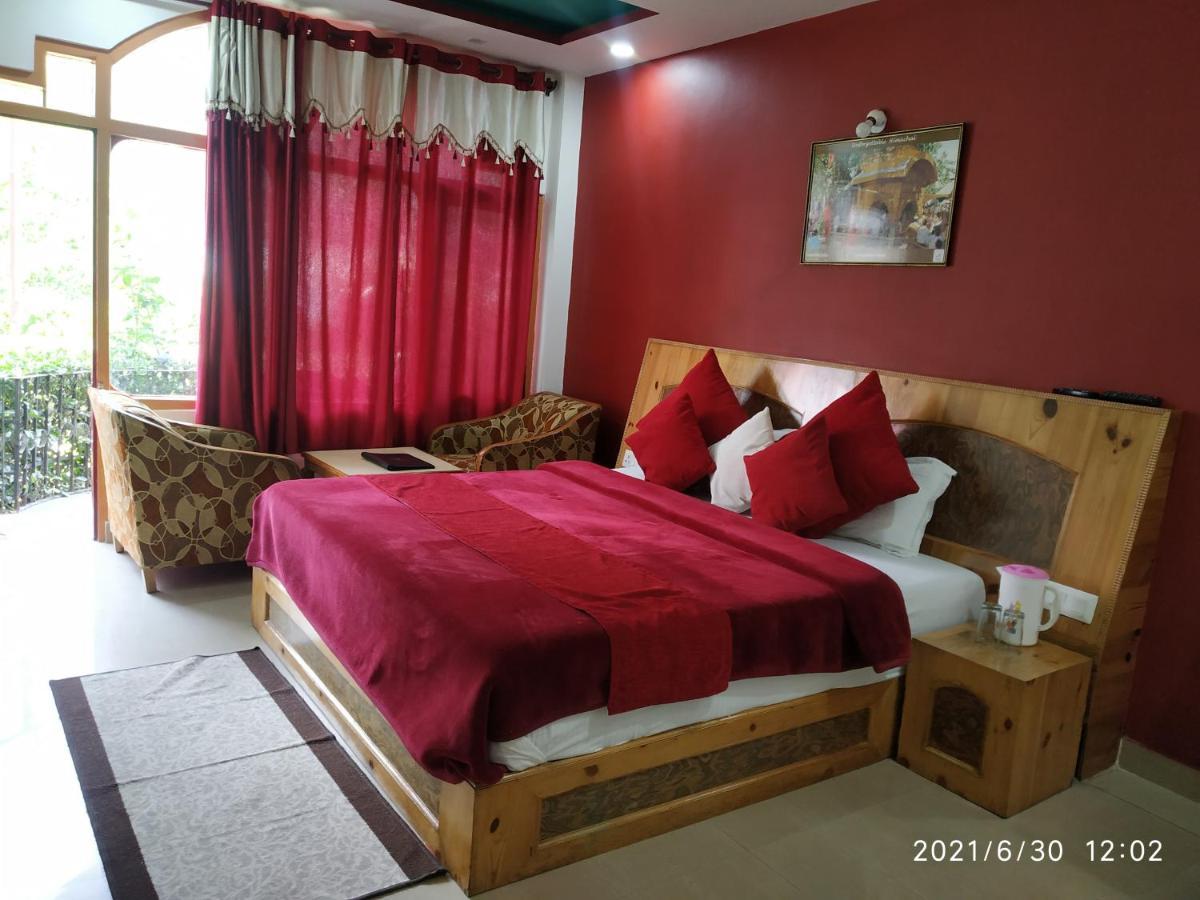 Himanshu Hotel