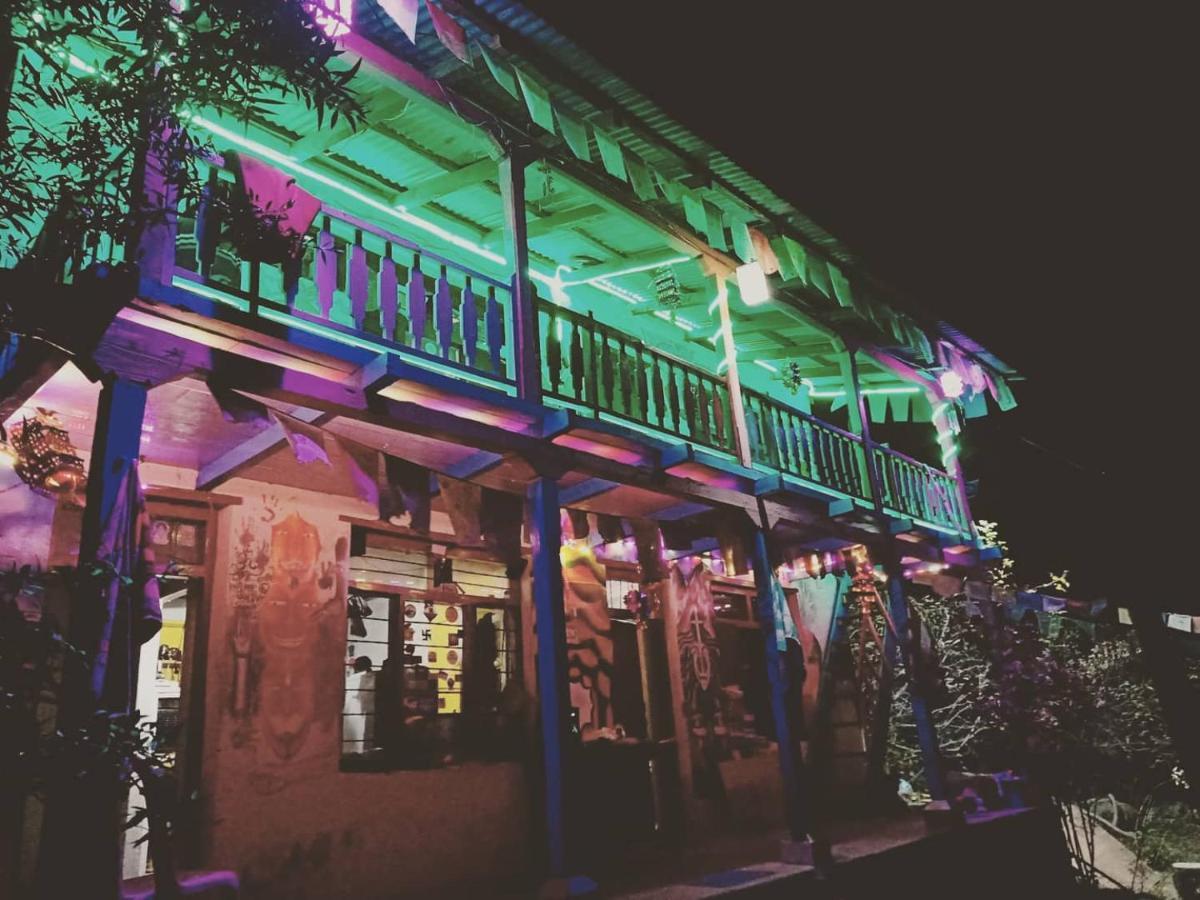 Hostel Vatika For Backpackers *