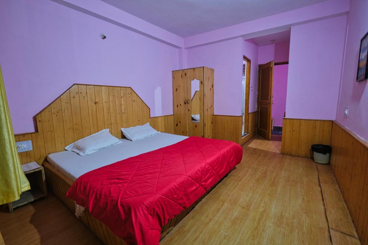 Hostel Voyageur Nest *