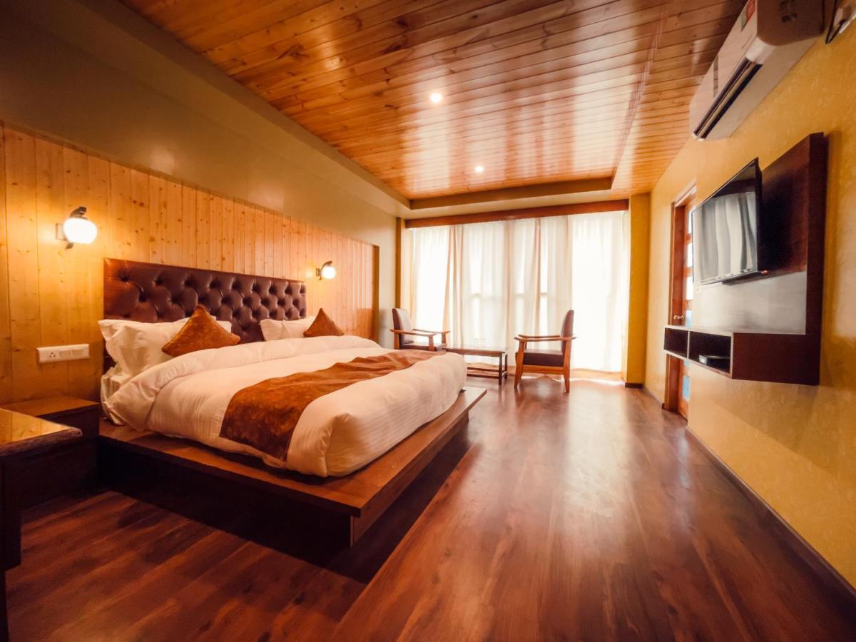 Hotel New Vistas Manali (Himachal Pradesh)