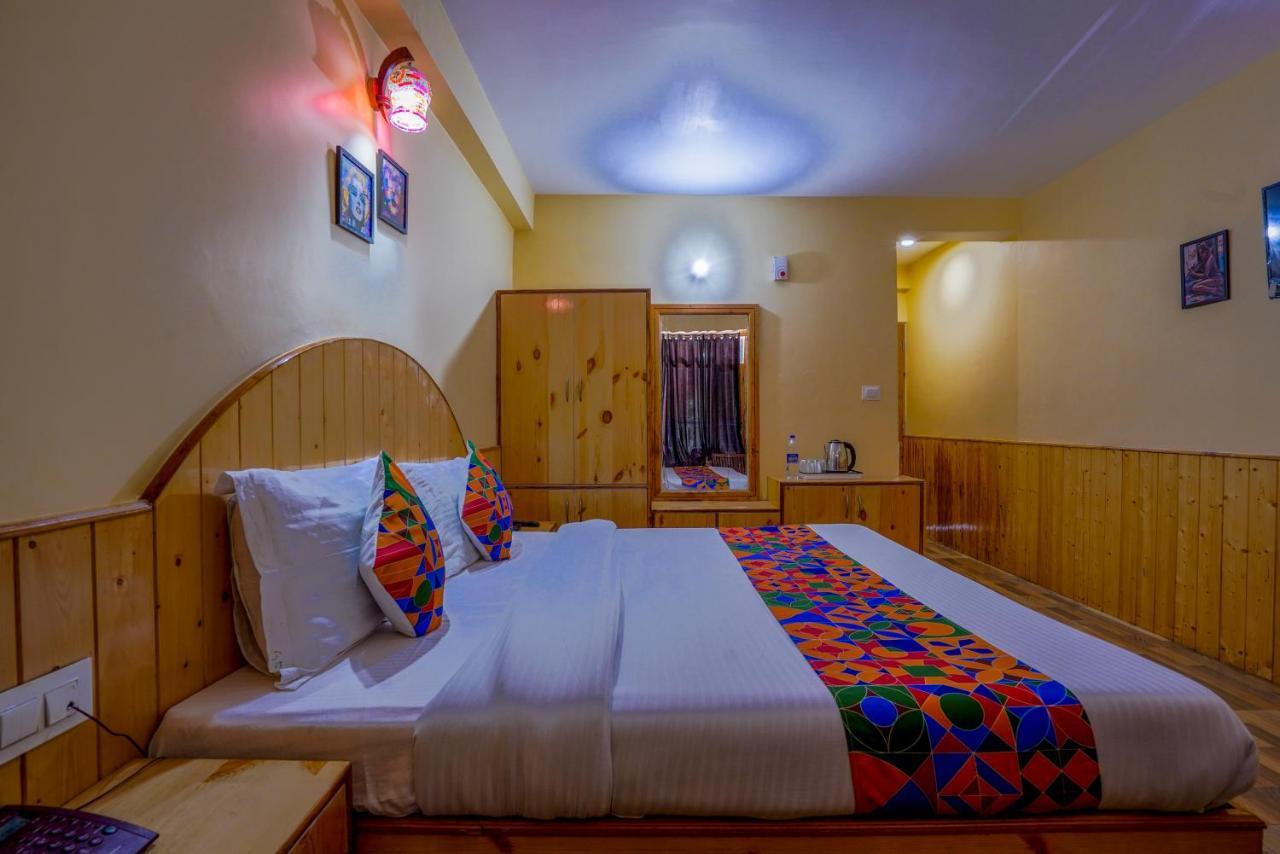Rama's Forest Hotel *