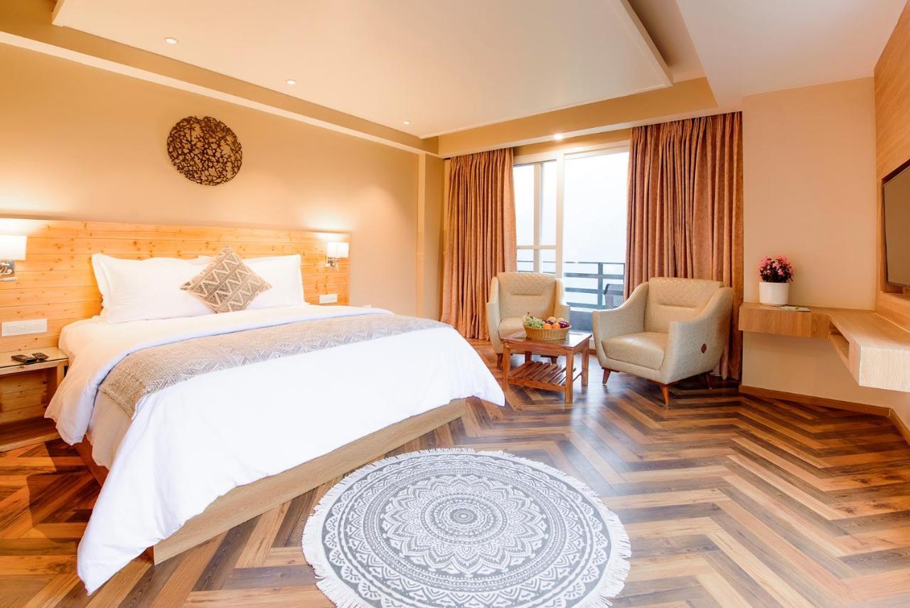 Naturevilas Sarovar Portico - Centrally Heated Hotel