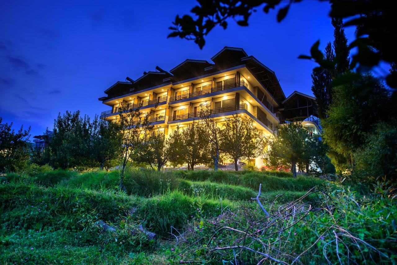 Hotel Naturevilas Sarovar Portico - Centrally Heated Manali (Himachal Pradesh)
