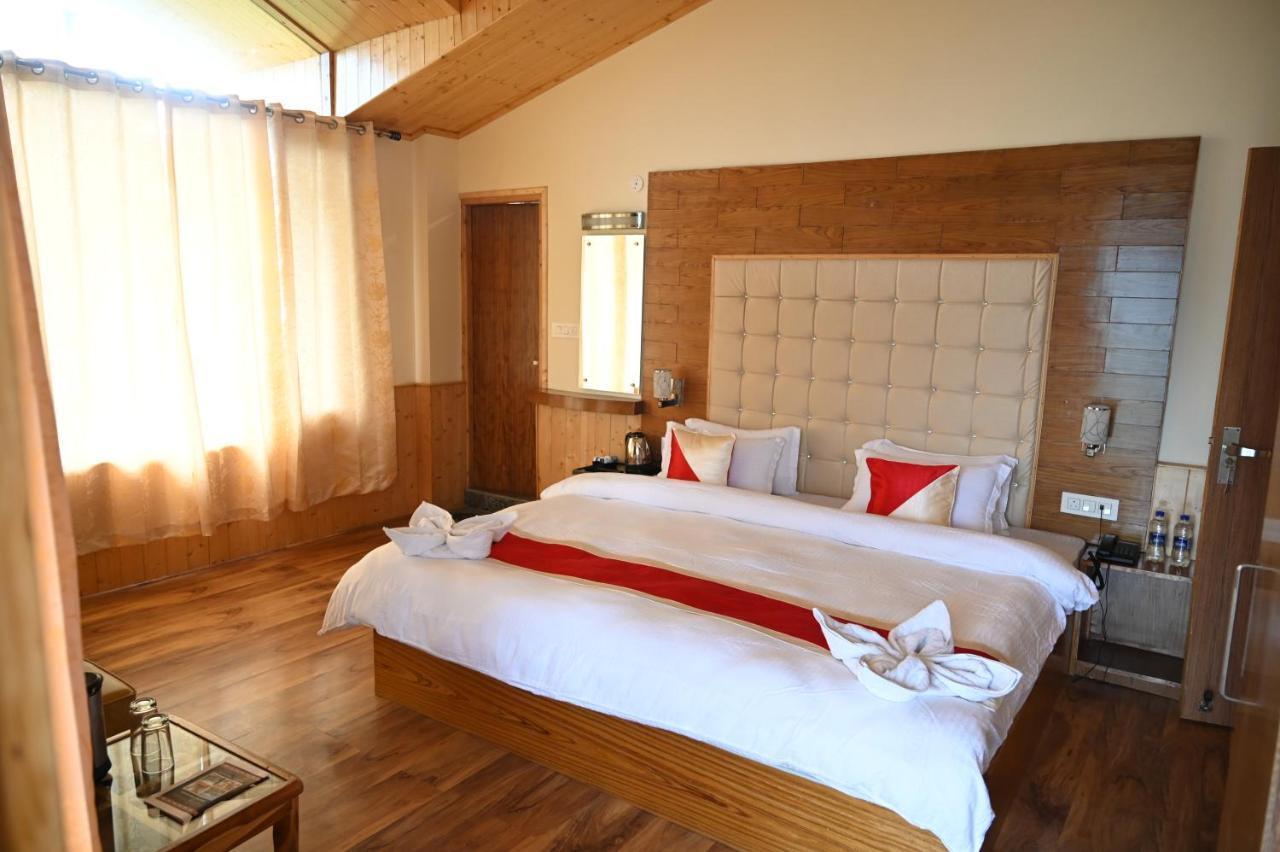 Hotel Highq Manali (Himachal Pradesh)