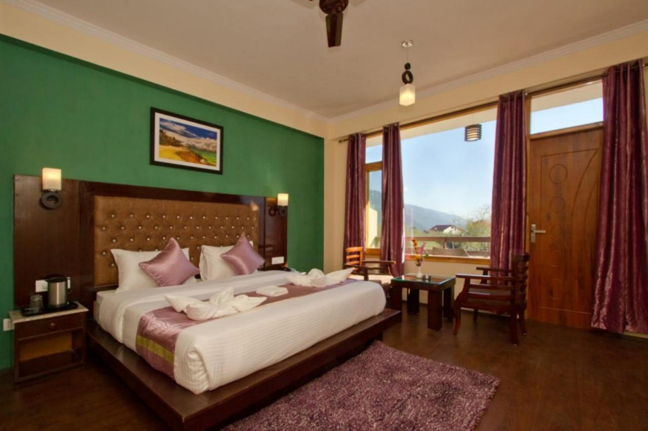 Mountain Abode Hotel