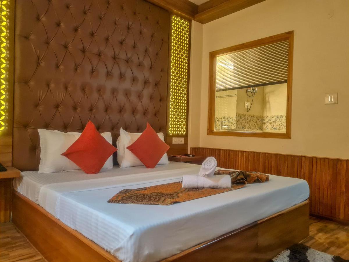 Mountain Hotel 3*