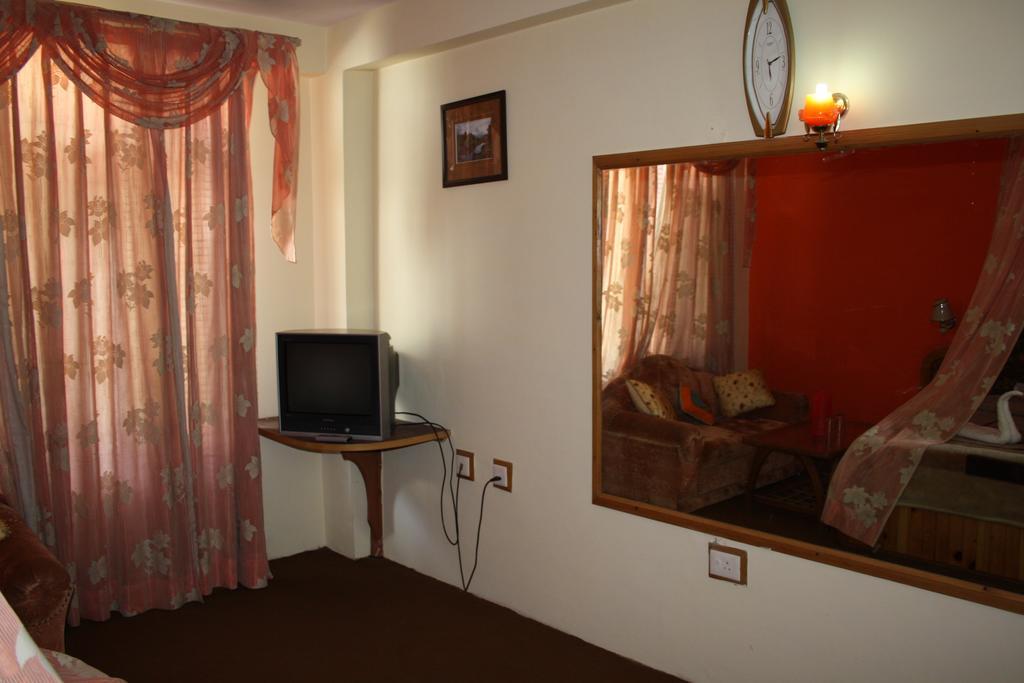 Hotel Ocean Blue Manali (Himachal Pradesh)