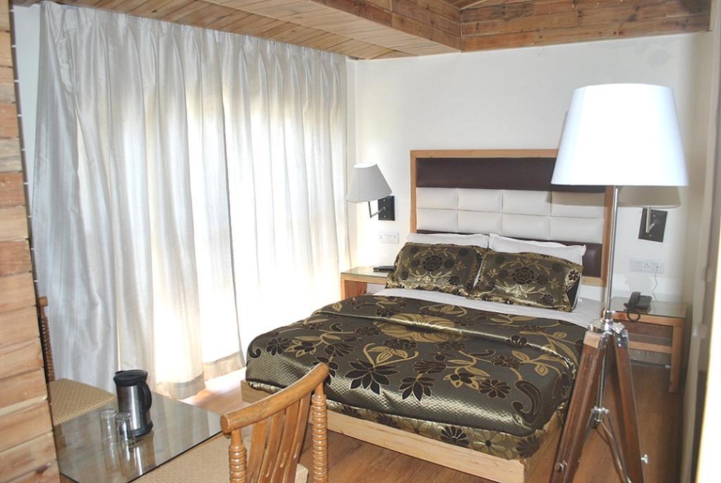 Hotel Swiss Wood