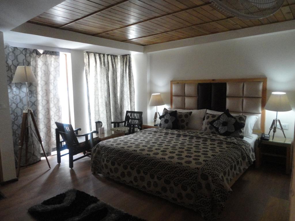 Swiss Wood 3*