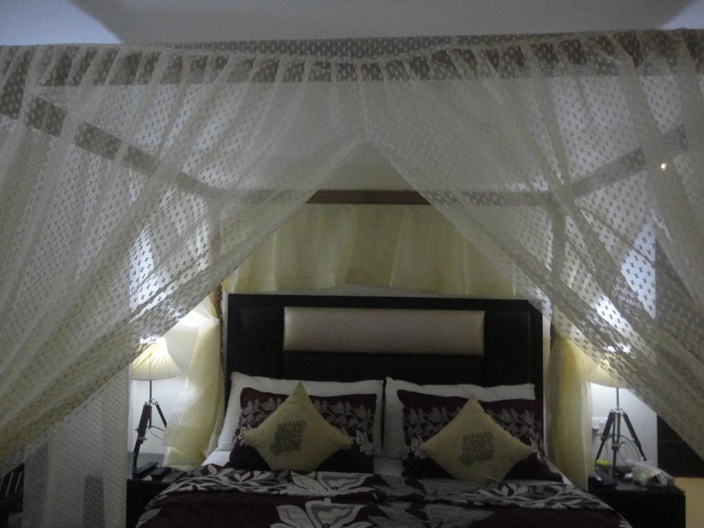 Swiss Wood Hotel 3*