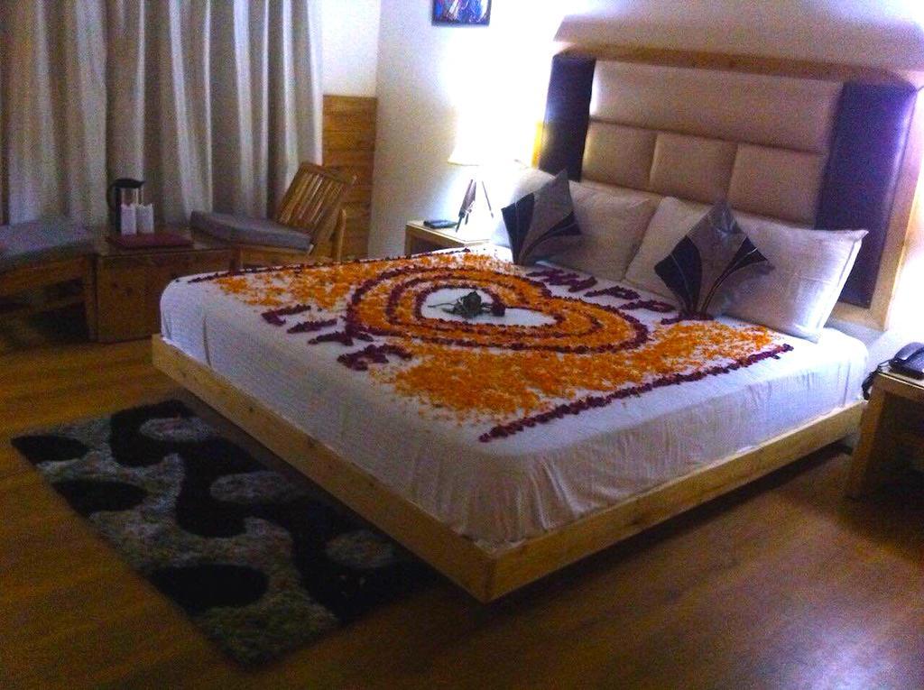 Hotel Swiss Wood