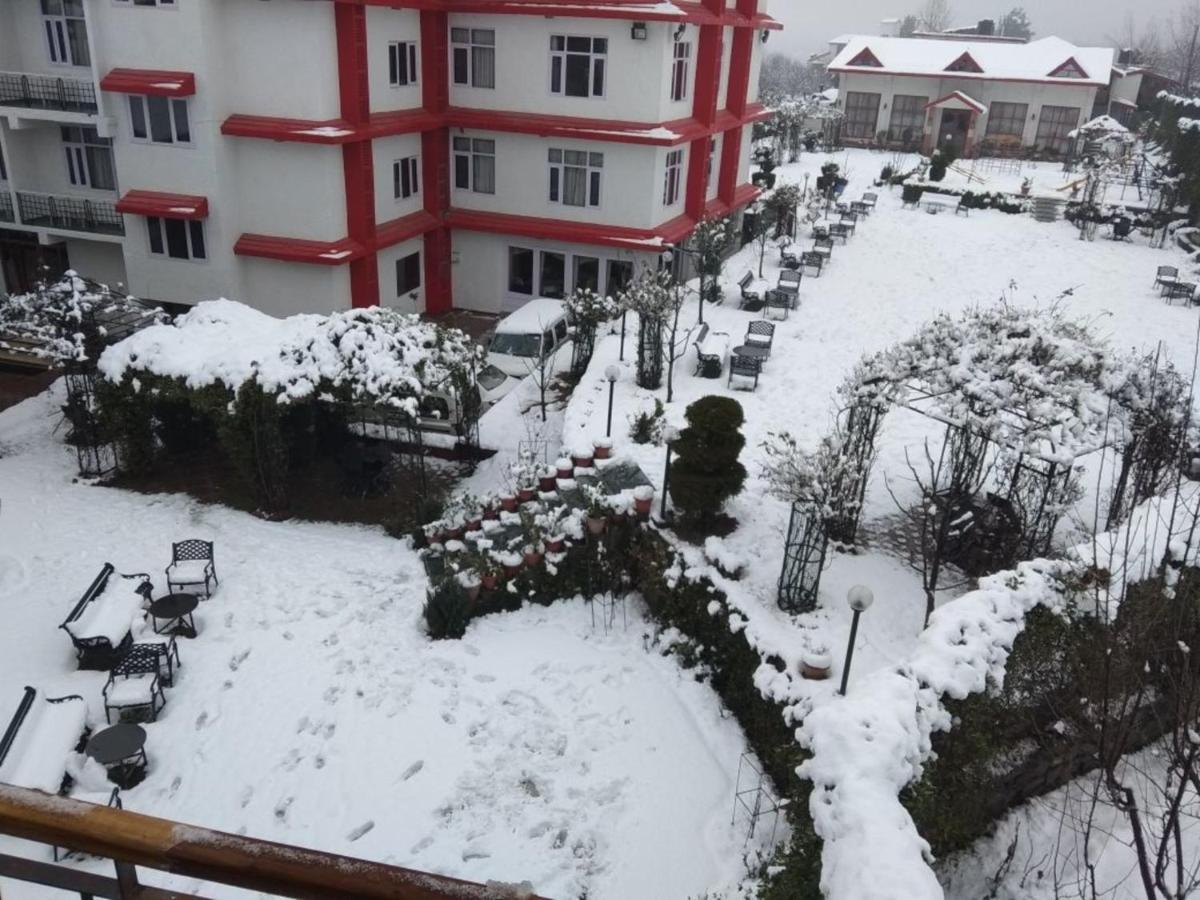De Vivendi With 35000 Sqft Open Lawn With Bbq Manali (Himachal Pradesh)