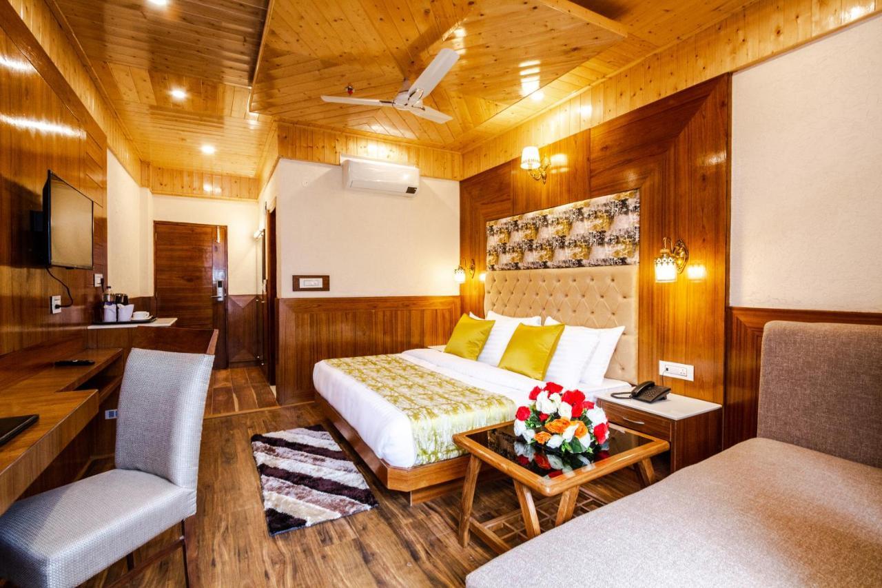 Suryansh Regency Manali Centrally Heated Air Cooled With Private Balconies Hotel