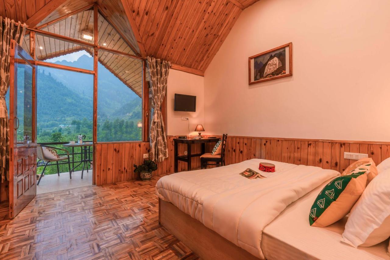 Zostel Manali, Burwa