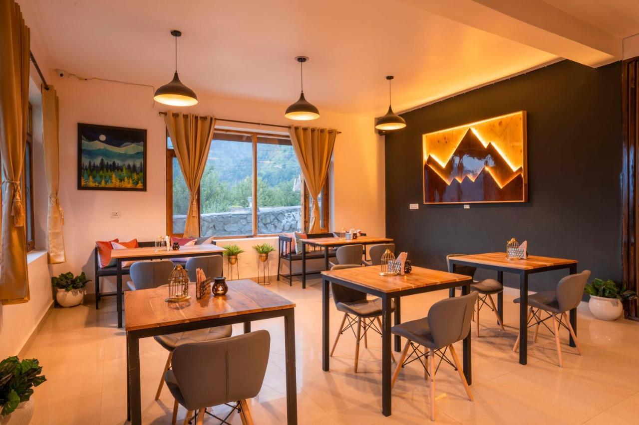 Zostel Manali, Burwa Hostel *