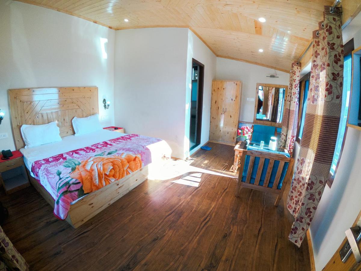 New Radhika Guest House Manali (Himachal Pradesh)