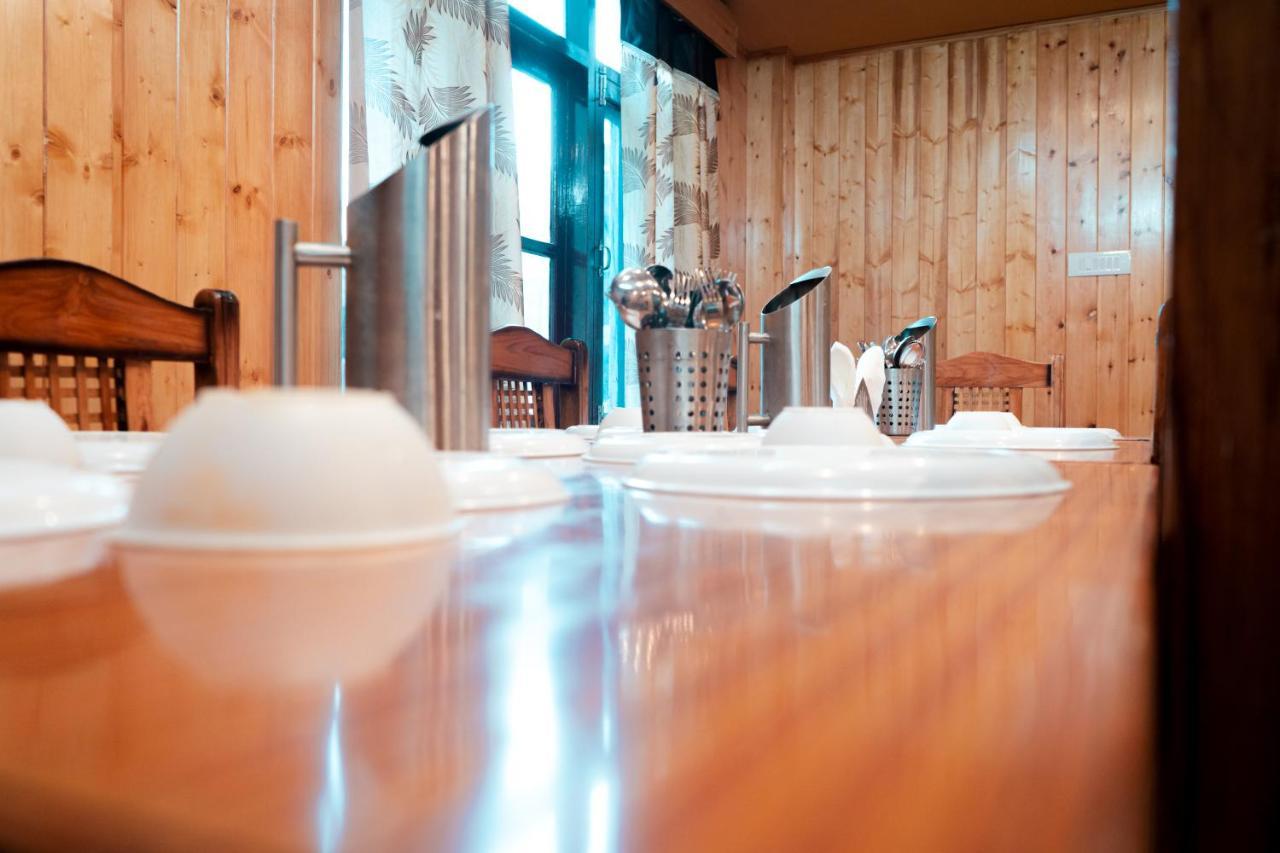 New Radhika Guest House Manali (Himachal Pradesh)