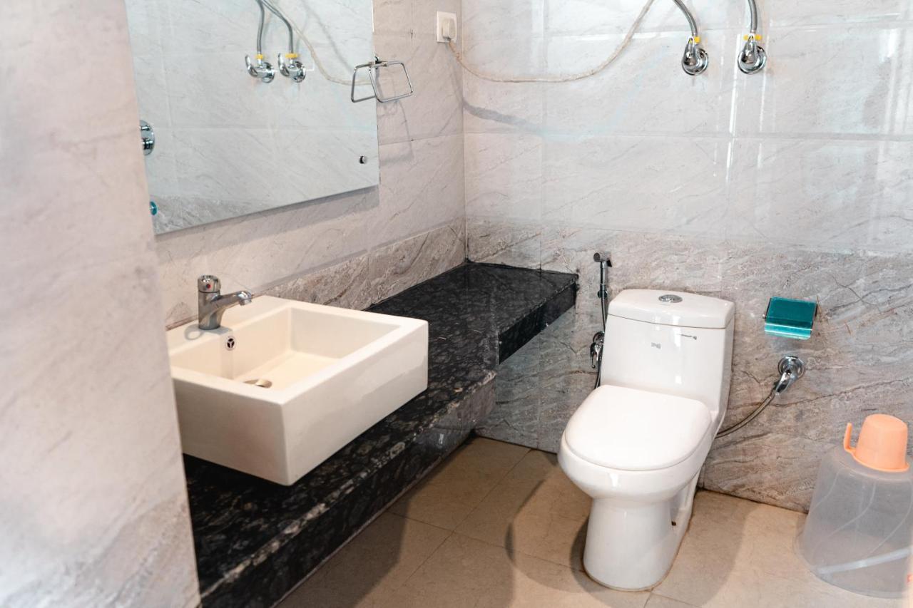 Hotel New Radhika Guest House Manali (Himachal Pradesh)