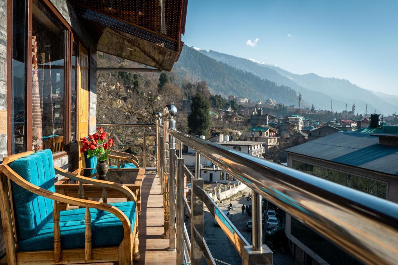 New Radhika Guest House Hotel