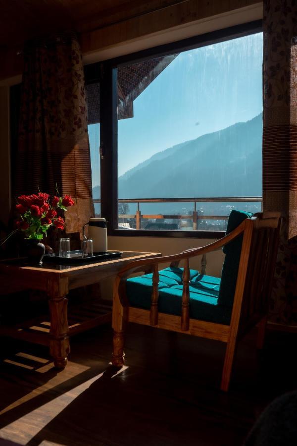 New Radhika Guest House Hotel