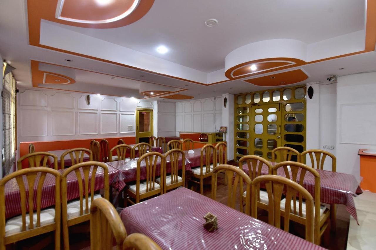 Hotel Oyo 19766 Palace