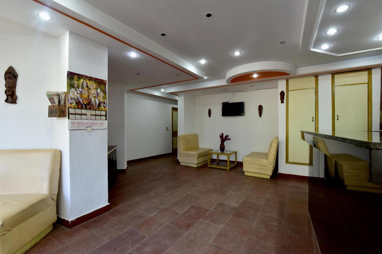 Oyo 19766 Palace Hotel Manali (Himachal Pradesh)
