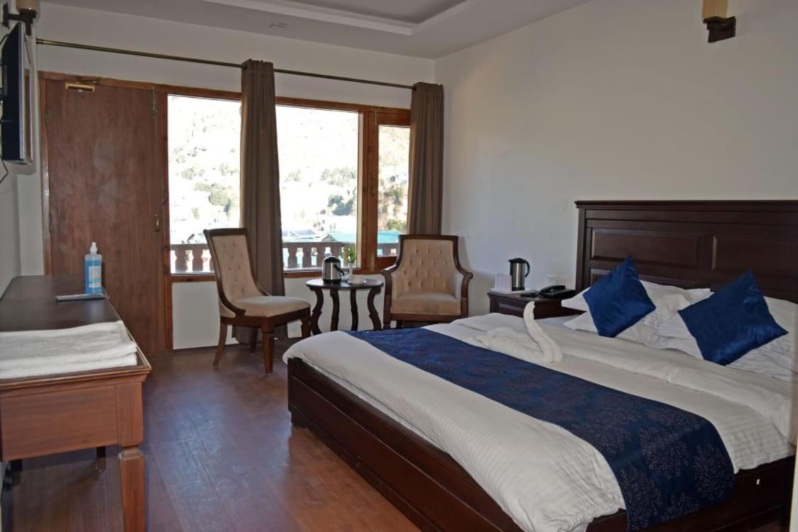 Hotel Alpas Manali Hotel *