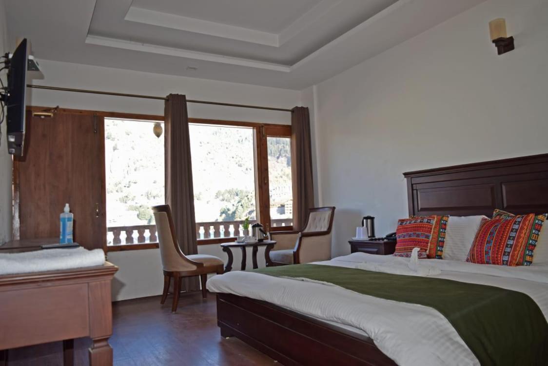 Hotel Alpas Manali