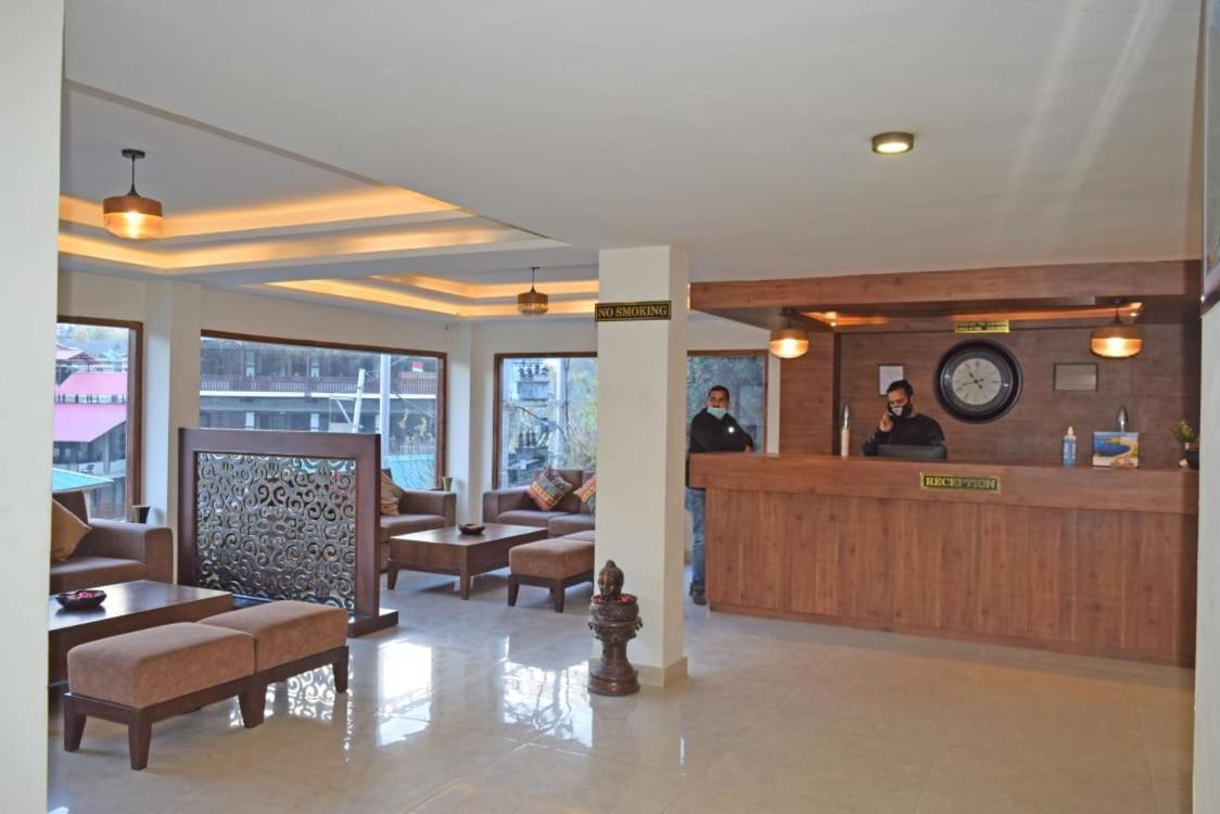 Hotel Alpas Manali *
