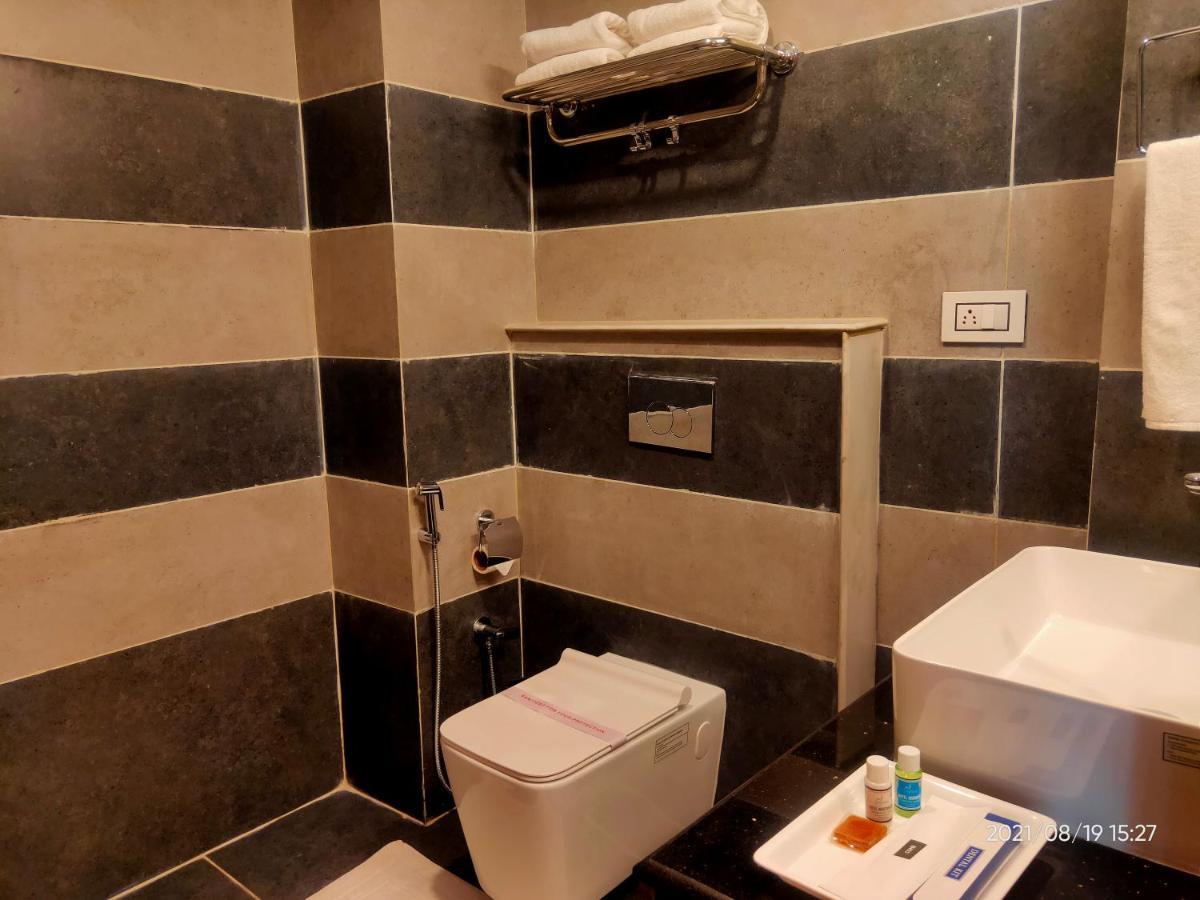 Suryansh Regency Manali Centrally Heated Air Cooled With Private Balconies 4* Manali (Himachal Pradesh)